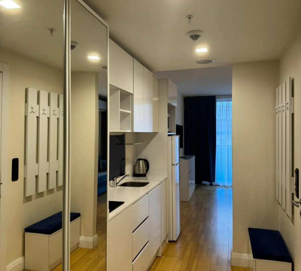 Lux Apart Hotel 555 Batum Daire
