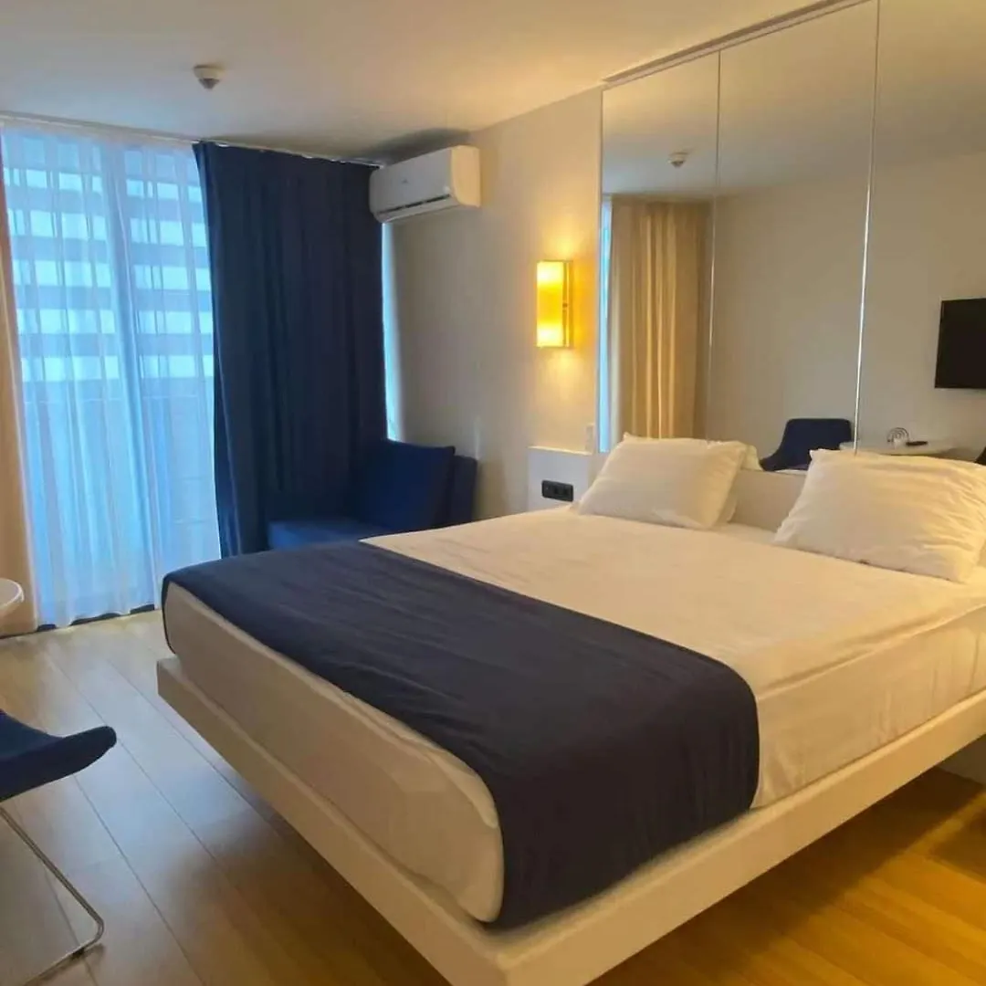 Lux Apart Hotel 555 Batum 0*,