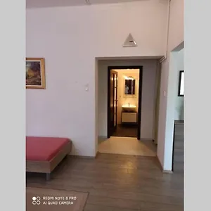 mm-apartman-budapest.inbudapesthotels.com/